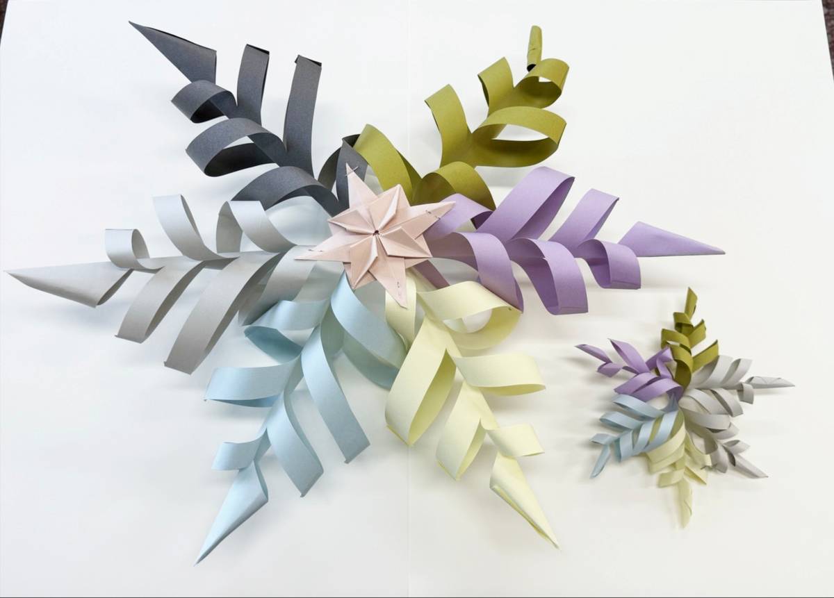 中山學校財團法人高雄市中山高級工商職業學校各國僑生分組設計製作具獨特文化意涵的燈飾造型