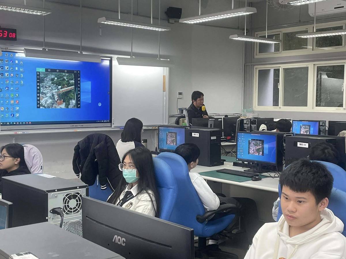 基隆商工寒假無人機營隊 吸引北市資優生跨市報名